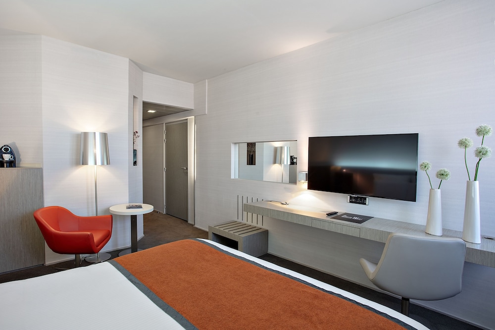 Deluxe Room, 1 Double Bed - Photo 6