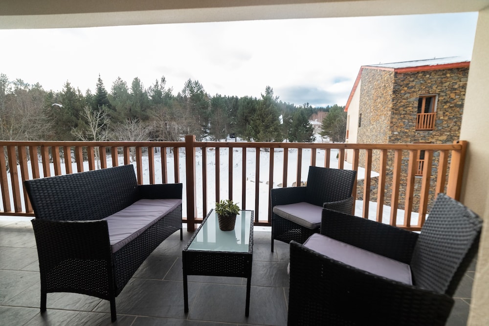 Superior Apartment, 2 Bedrooms, Balcony photo 3