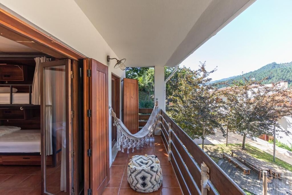 Family Quadruple Room, Balcony, Garden View photo 3