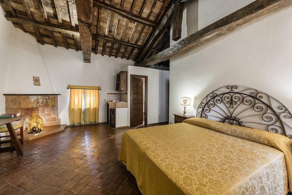 Superior Double or Twin Room (Scuderia Annex) photo 1