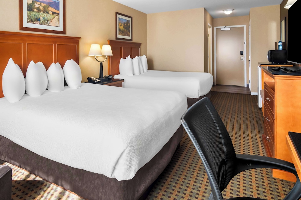 Standard Room, 2 Queen Beds, Accessible, Refrigerator - Photo 1