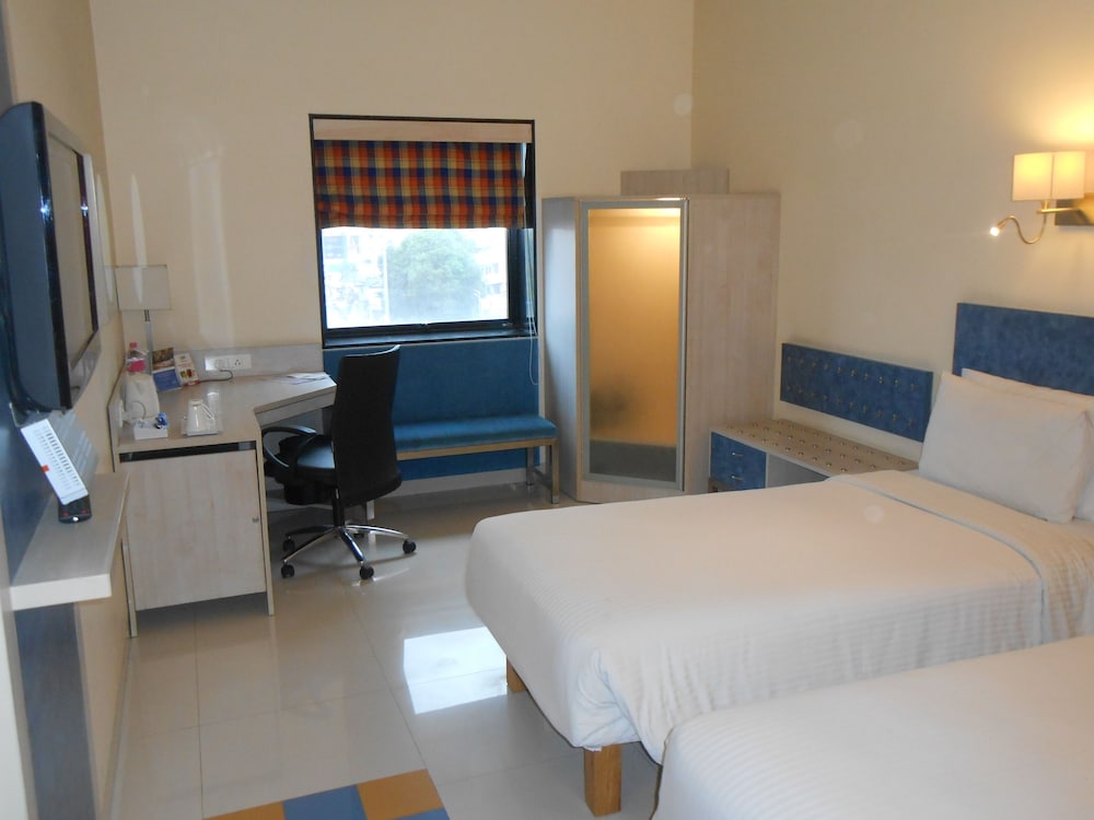 Deluxe Double Or Twin Room photo 2