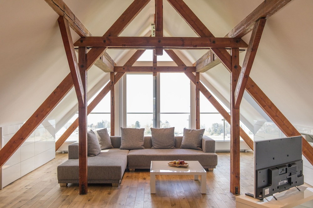 Suite (OnTheTop) photo 2