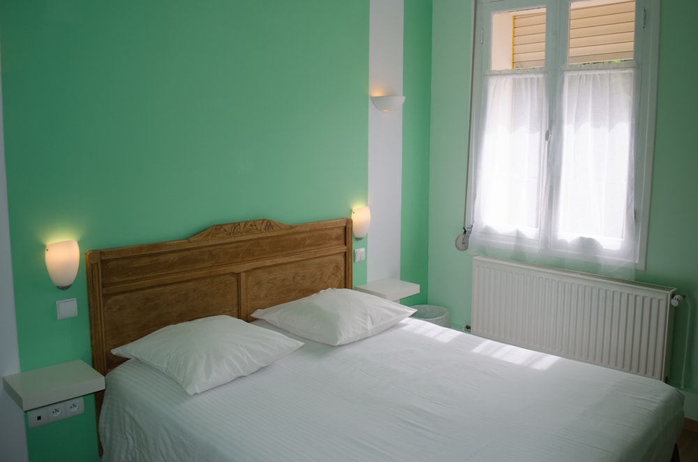 Standard Double Room, 1 Double Bed, Private Bathroom - Photo 10