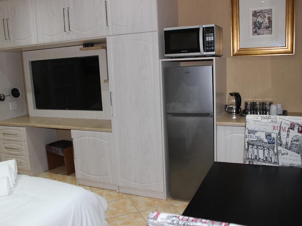 Deluxe Twin Room photo 3