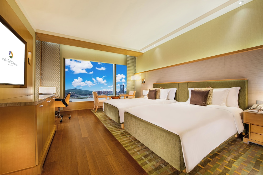 Deluxe Room (Twin)