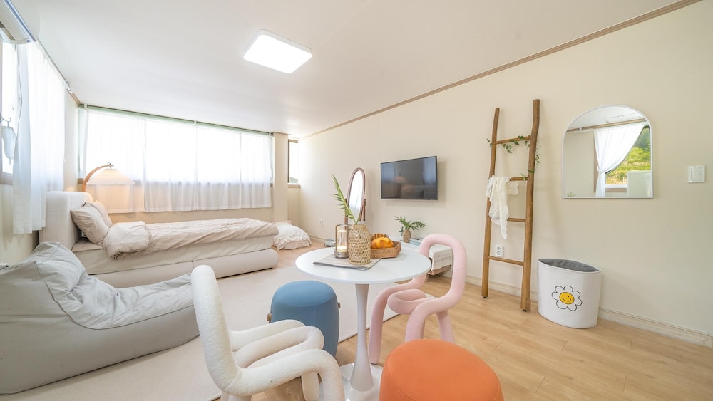 Basic Room, 1 Bedroom (Room 303) photo 3