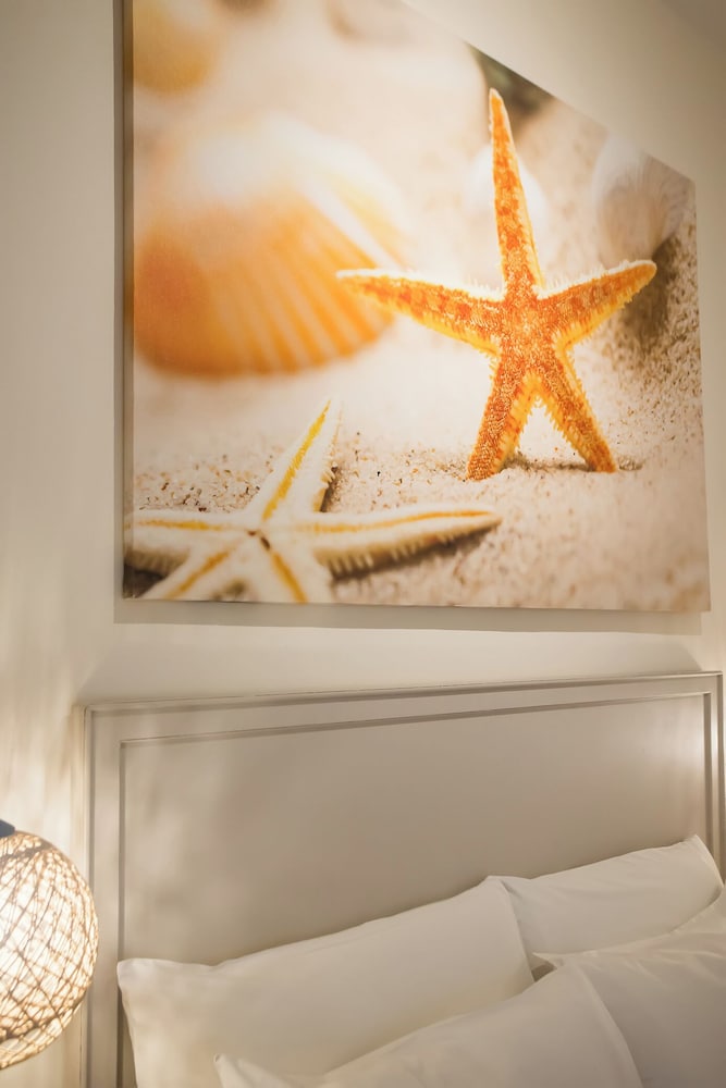 Standard Double or Twin Room, Balcony - Photo 5