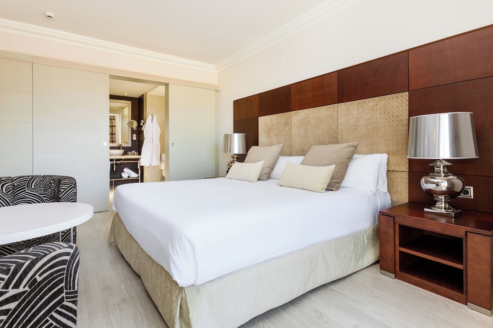 The Level Grand Premium Room Frontal Sea View with Whirlpool