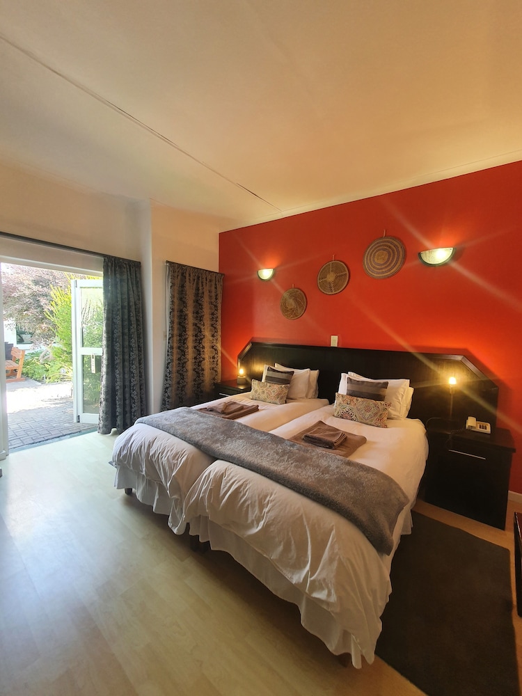Standard Twin Room photo 3