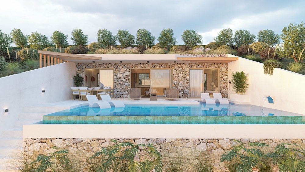 Executive Suite Private Pool