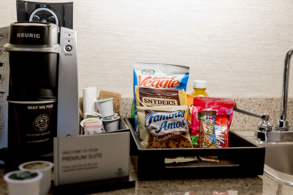ADA Mobility Accessible, Premier Room, 2 Double Beds with Sleeper Sofa, Bathtub