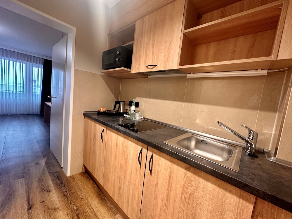 Premium Double Room, 1 King Bed, Non Smoking, Canal View