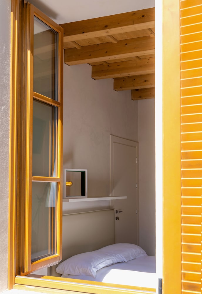 Basic Single Room