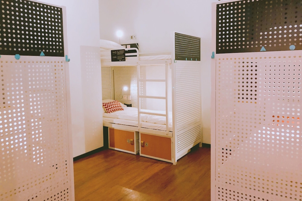 1 Bed in 6-Bed Basic Shared Dormitory,Mixed Dorm photo 1