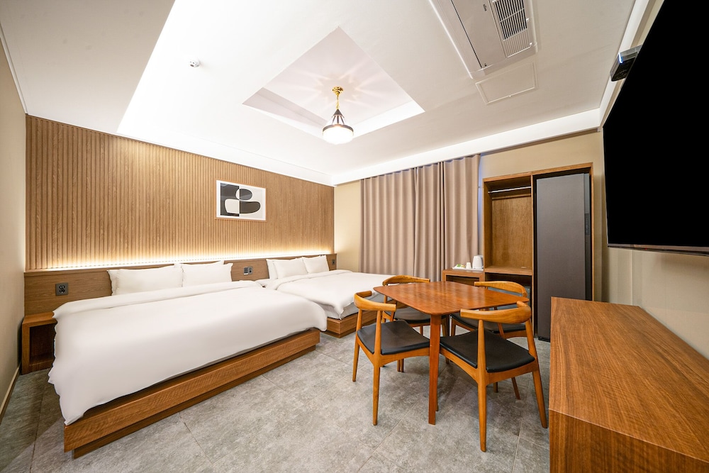 Suite Twin Room