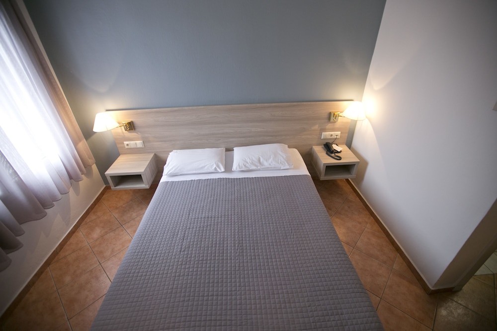 Economy Single Room
