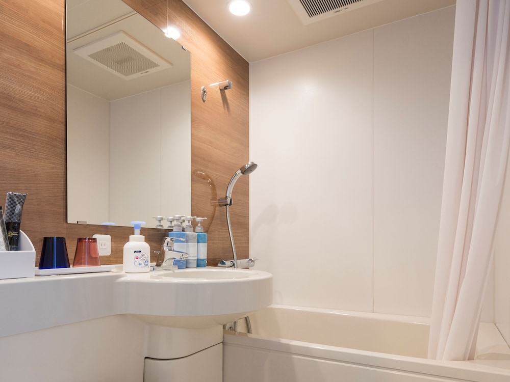 [Non Smoking] Semi Double (13sqm-Bed width 130cm) (max. 1 child) photo 3