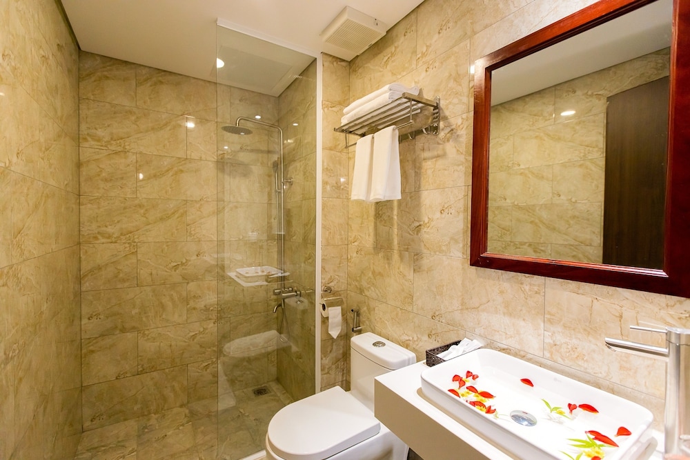 Deluxe Double Room, Balcony - Photo 3
