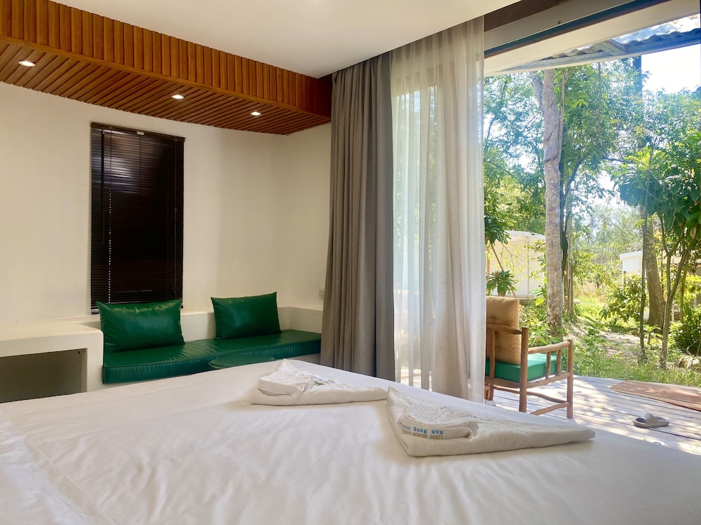 Bungalow King Garden View photo 3