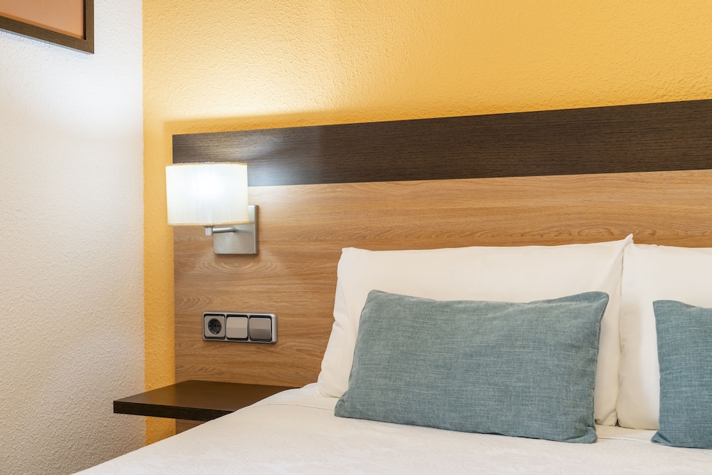 Standard Room - Photo 15