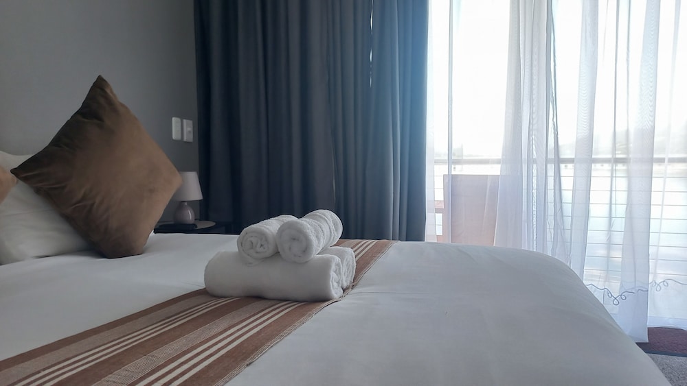 Luxury Room, Balcony, Lagoon View photo 1