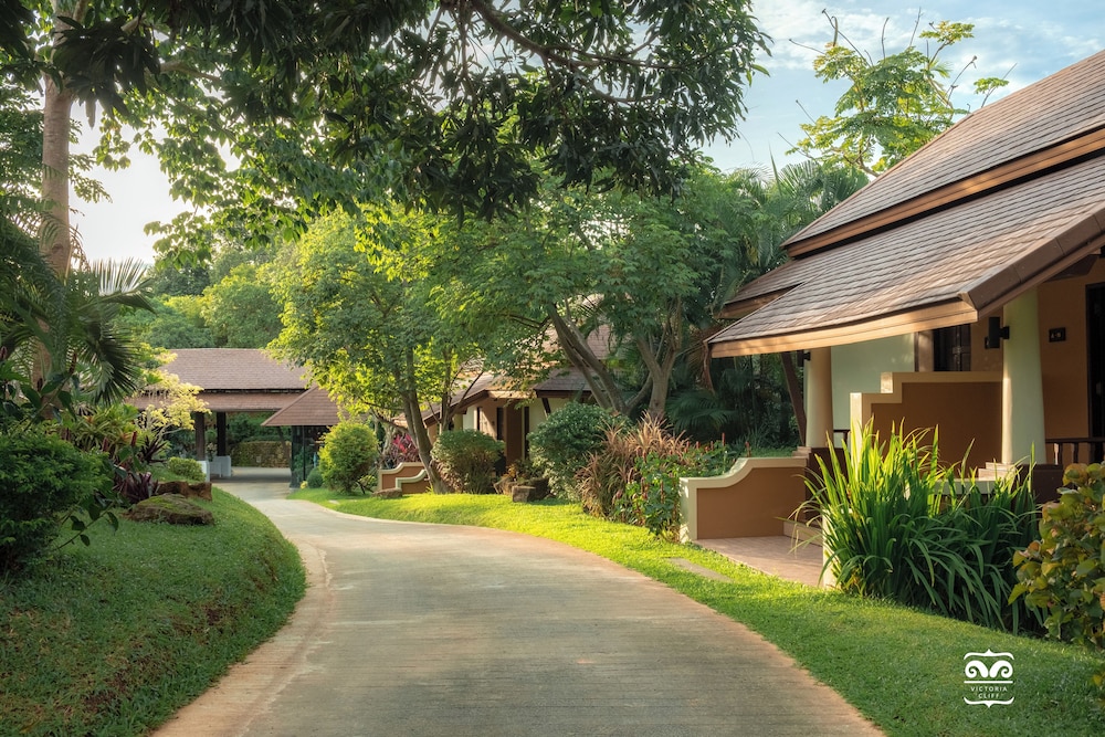 Hillside Villa photo 2