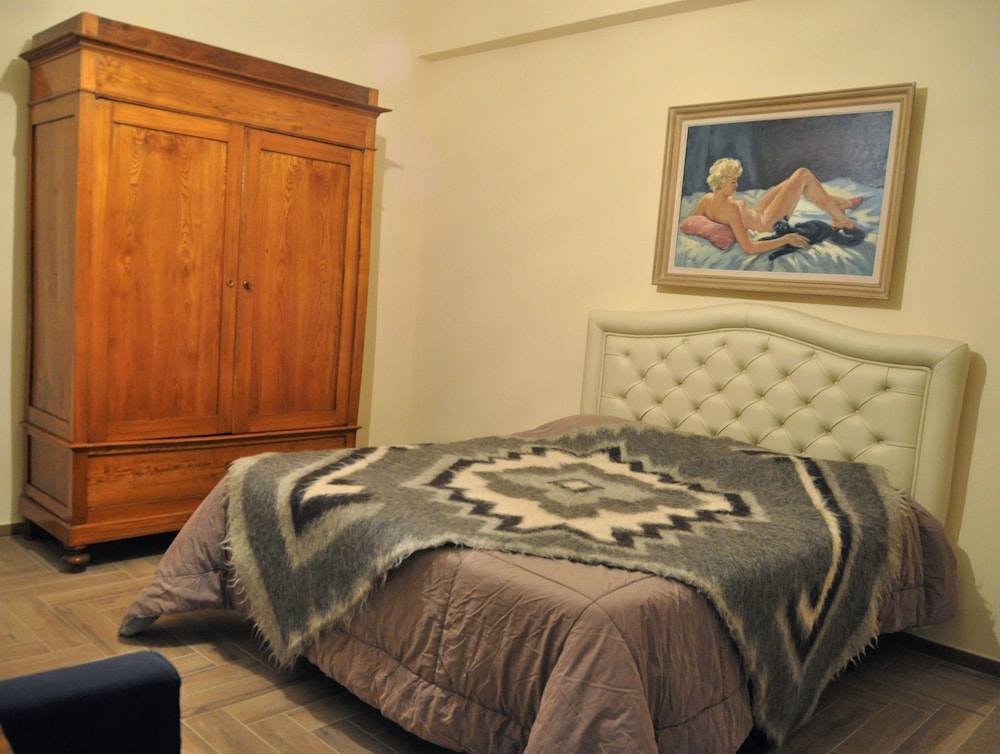 Double Room (With Extra Bed)