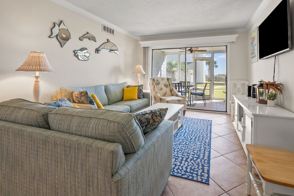 Condo, 3 Bedrooms