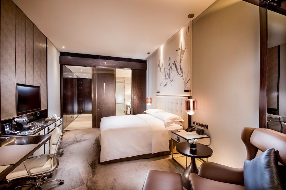 King Deluxe Room