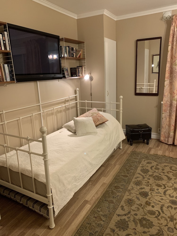 Family Room photo 2