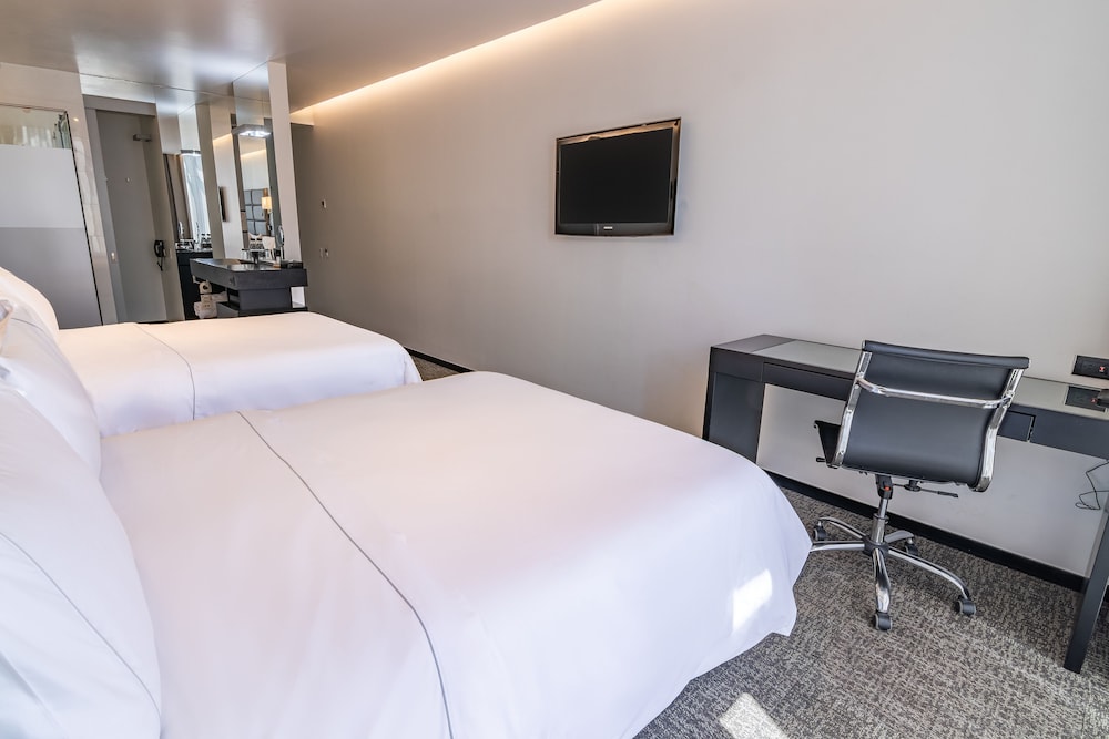 Superior Twin Room, 2 Double Beds - Photo 1