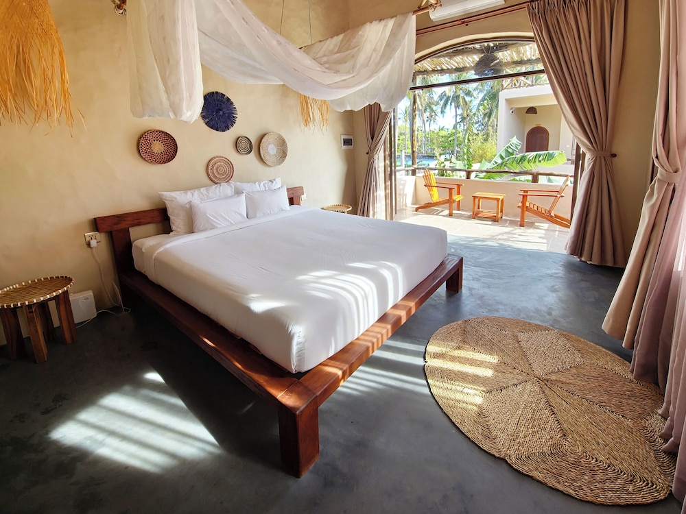 Signature Villa, Pool View photo 1