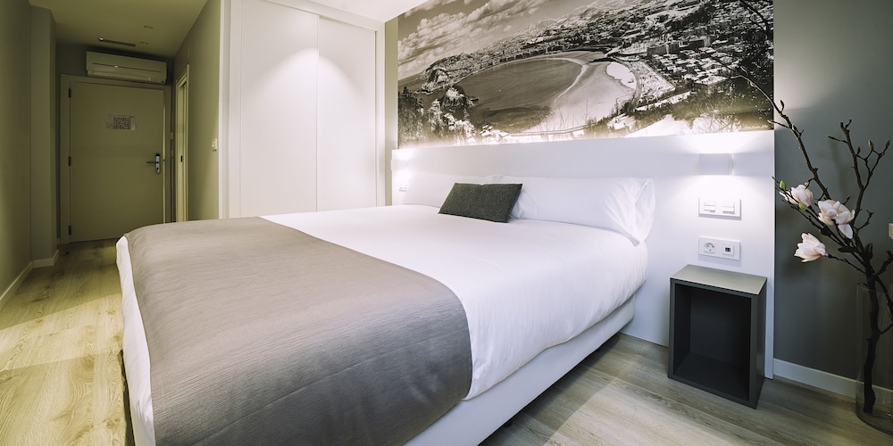 Economy Double Room, 1 Queen Bed