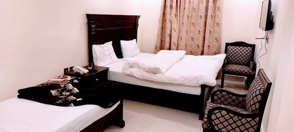 Basic Triple Room