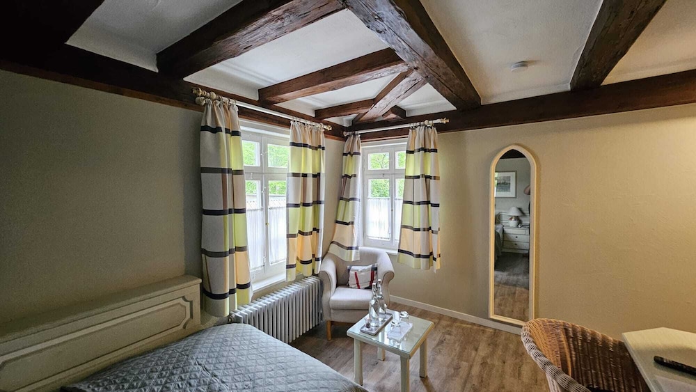 Comfort Single Room, City View photo 3