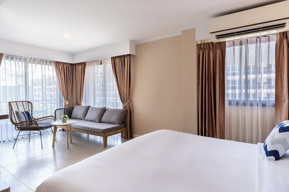 room photo