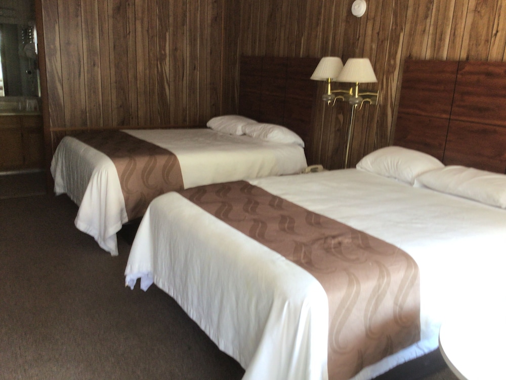 Standard Room, 2 Double Beds, Non Smoking photo 1