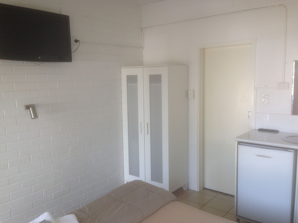 Single Room, 1 Double Bed, Ensuite photo 2