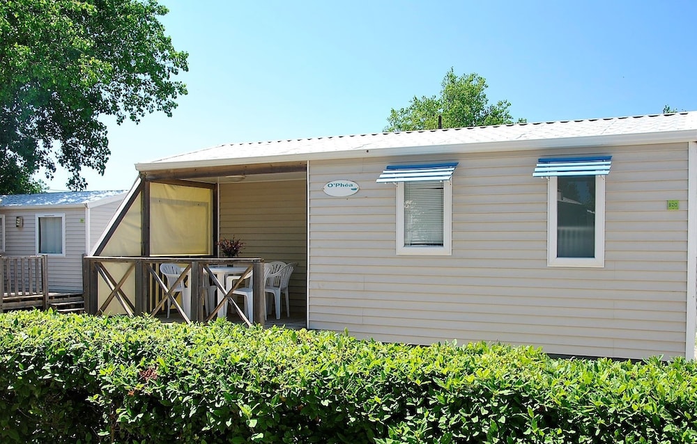 Basic Mobile Home, 2 Bedrooms photo 2