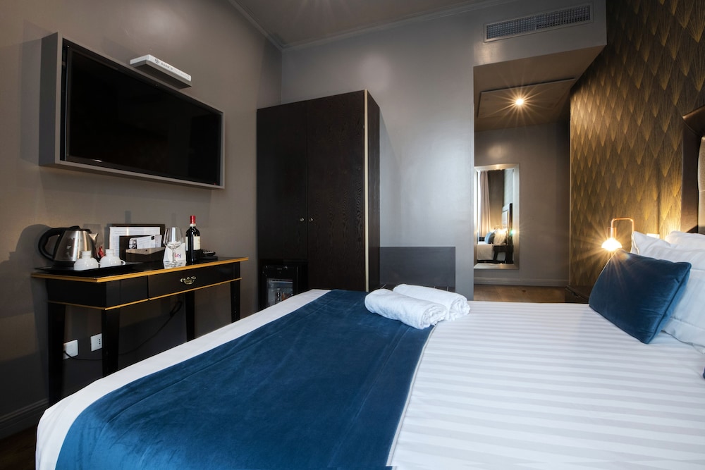 Basic Double Room photo 2