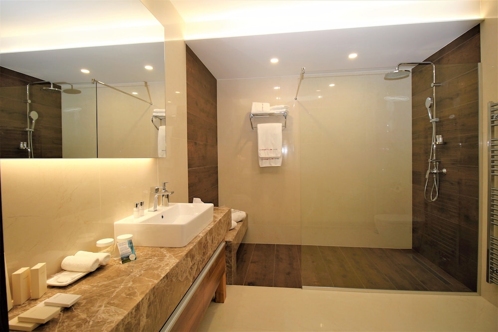 King Suite photo 2