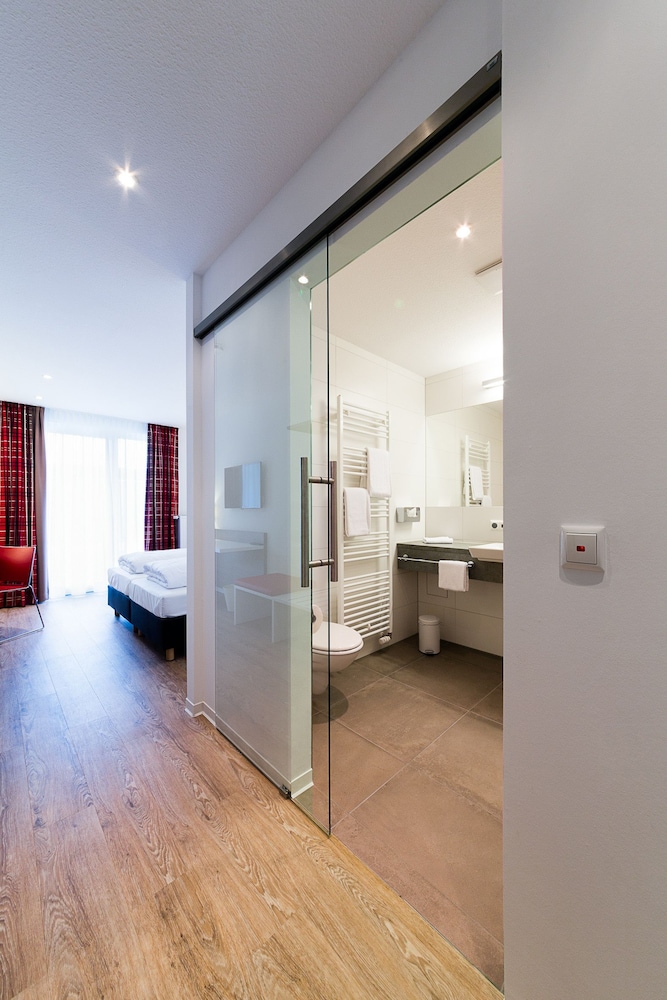 Standard Double Room - Photo 2