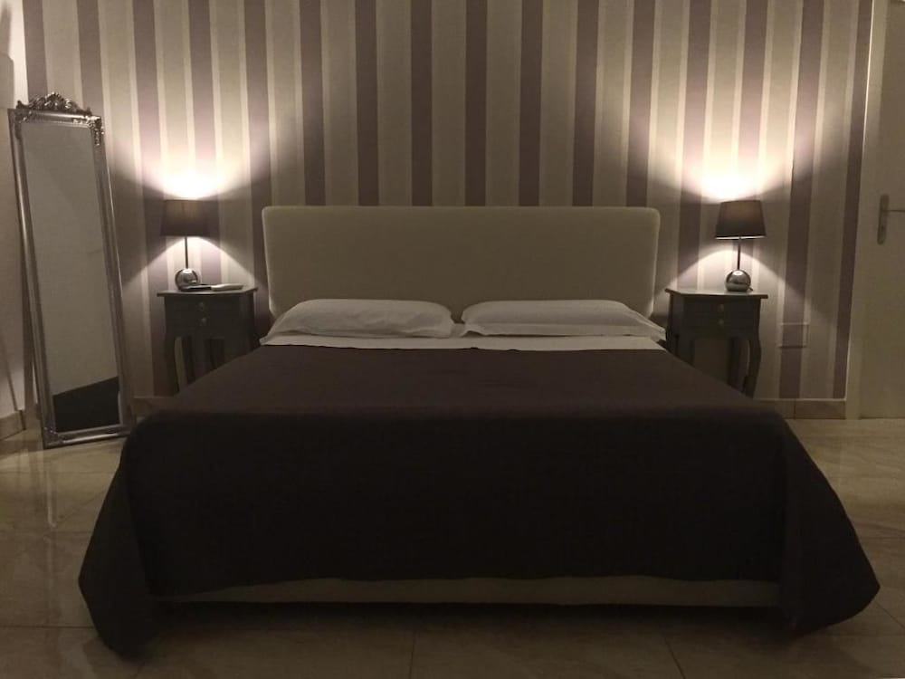 Classic Room, Ensuite photo 2