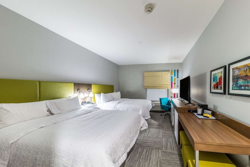Room, 2 Queen Beds, Non Smoking photo 1