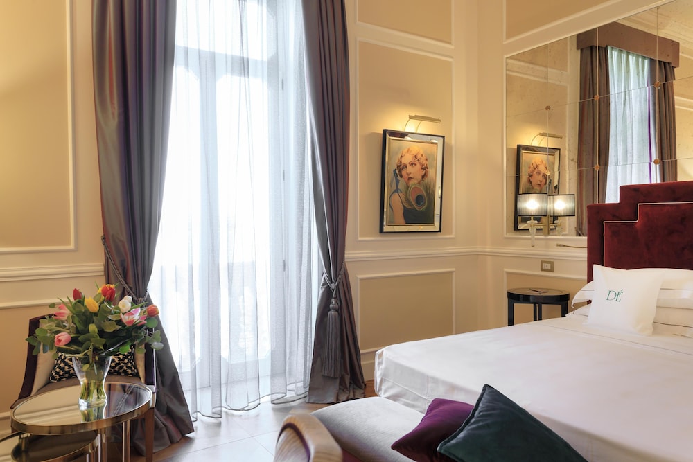 Superior Room, 1 King Bed, Sea View - Photo 3