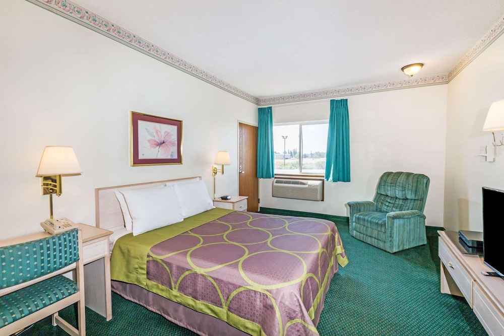 Room, 1 Queen Bed, Smoking