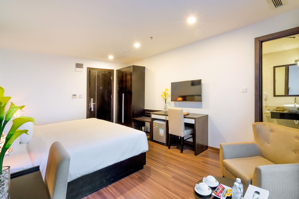 Deluxe Double Room, 1 King Bed, Ocean View photo 3