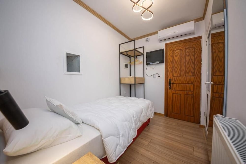 Single Room, City View