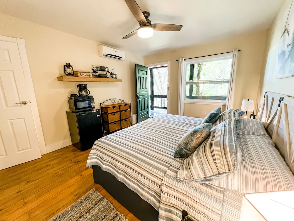 Classic Room, 1 Bedroom, Non Smoking, Garden View photo 2